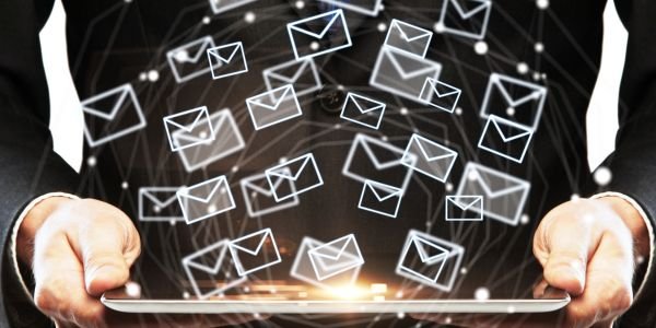 tassi apertura email